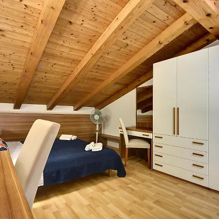 Σπίτι διακοπών In With Private Pool *