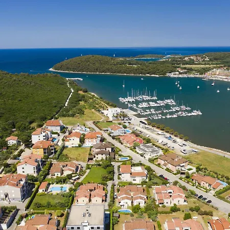 Σπίτι διακοπών In With Private Pool Banjole